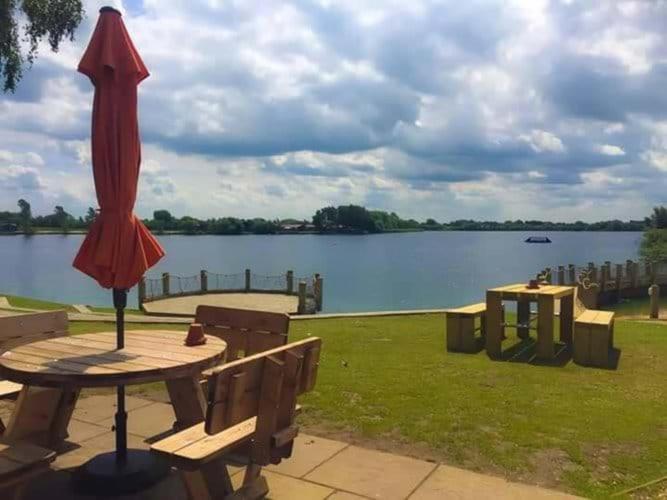 The Salsa Attractive accomodation at Tattershall Lakes Esterno foto